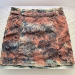 Multicolored skirt. Only been worn once. Comfy and stretchy